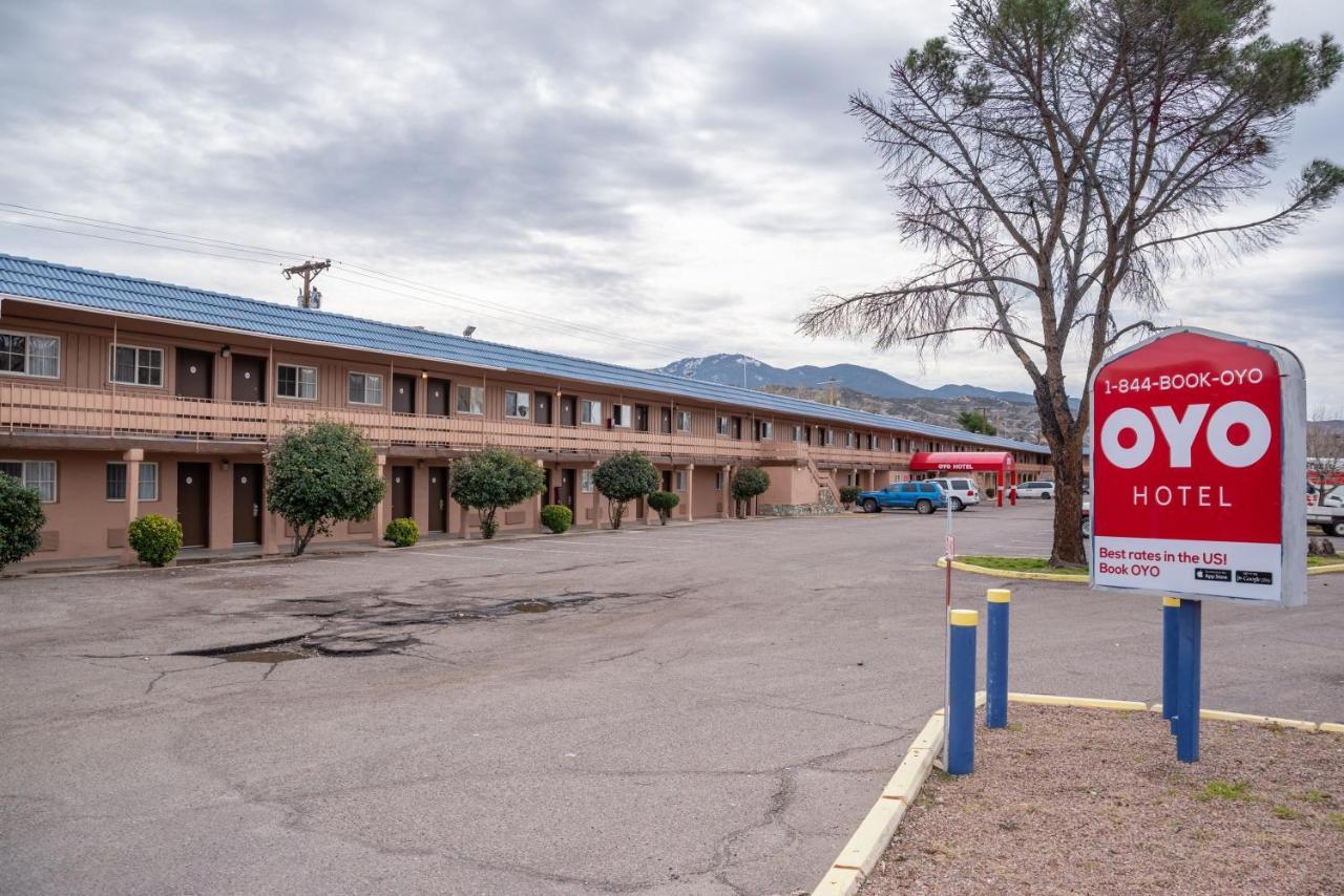 Oyo Hotel Globe / Miami Az - Highway 60 Екстериор снимка